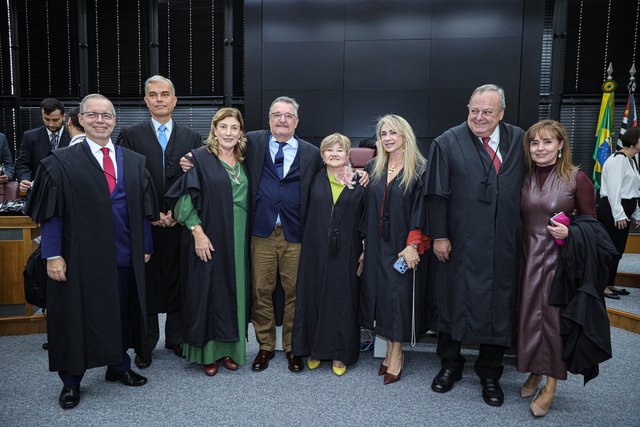 Magistrados(as) eleitos(as)
AMATRA-2 acompanha eleições do novo corpo diretivo do TRT-2 para o biênio 2026/2028