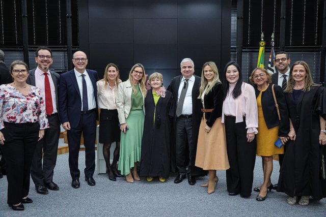 Magistrados(as) eleitos(as)
AMATRA-2 acompanha eleições do novo corpo diretivo do TRT-2 para o biênio 2026/2028