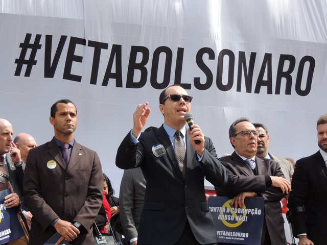 ATO PÚBLICO PELO VETO AO PL 7596/17
