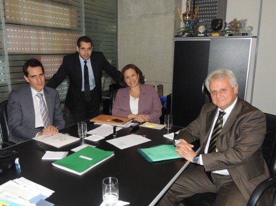 PRESIDENTES DA AMATRA-2 E AMATRA-15 REUNEM-SE COM ADVOGADO SÉRGIO LAZZARINI