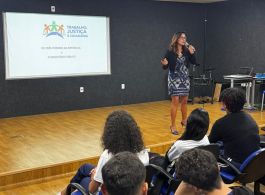 AMATRA-2 INICIA PROGRAMA TJC 2026 EM DUAS ESCOLAS DE BARUERI