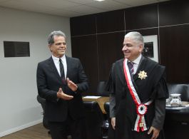 AMATRA-2 PRESTIGIA POSSE DO DESEMBARGADOR SAMIR SOUBHIA