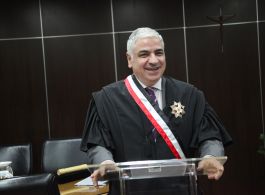 AMATRA-2 PRESTIGIA POSSE DO DESEMBARGADOR SAMIR SOUBHIA