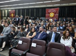 PRESIDENTE E ASSOCIADOS(AS) DA AMATRA-2 RECEBEM COMENDA DA ORDEM DO MÉRITO JUDICIÁRIO DO TRABALHO DA 2ª REGIÃO