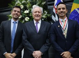 PRESIDENTE E ASSOCIADOS(AS) DA AMATRA-2 RECEBEM COMENDA DA ORDEM DO MÉRITO JUDICIÁRIO DO TRABALHO DA 2ª REGIÃO