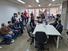 PROGRAMA TJC NA 2ª REGIÃO - ALUNOS DA EMEF REVERENDO DEIRÓ FELÍCIO DE ANDRADE VISITAM O FÓRUM RUY BARBOSA