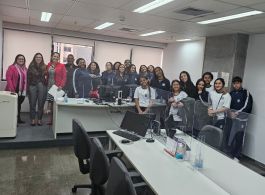 PROGRAMA TJC NA 2ª REGIÃO - ALUNOS DA EMEF REVERENDO DEIRÓ FELÍCIO DE ANDRADE VISITAM O FÓRUM RUY BARBOSA