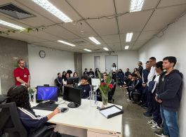 PROGRAMA TJC NA 2ª REGIÃO - ALUNOS DA EMEF REVERENDO DEIRÓ FELÍCIO DE ANDRADE VISITAM O FÓRUM RUY BARBOSA