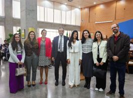 PROGRAMA TJC NA 2ª REGIÃO - ALUNOS DA EMEF REVERENDO DEIRÓ FELÍCIO DE ANDRADE VISITAM O FÓRUM RUY BARBOSA